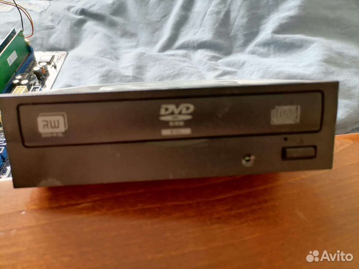 Материнская плата