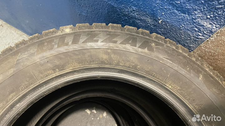 Bridgestone Blizzak DM-V1 215/60 R16