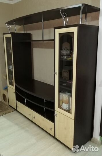 Стенка в гостиную бу