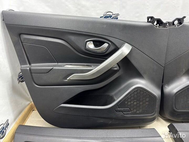 Обшивка двери Лада Х-Ray 21179 2016