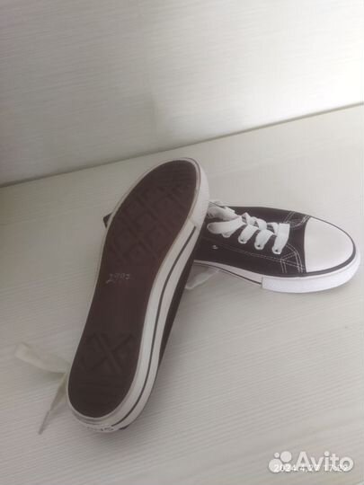 Кеды. 40размер.Новые