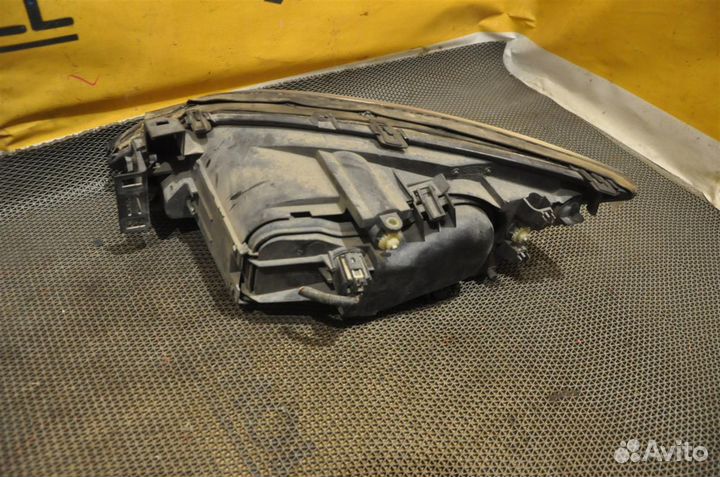 Фара правая ford mondeo B4Y