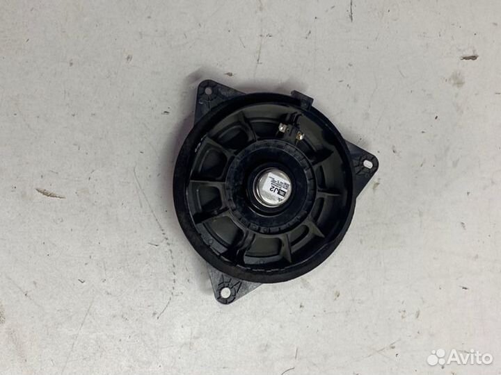 Динамик двери задний Toyota Camry V70/V75
