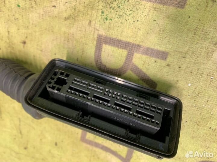 Коса двери передняя правая Land Rover Range Rover