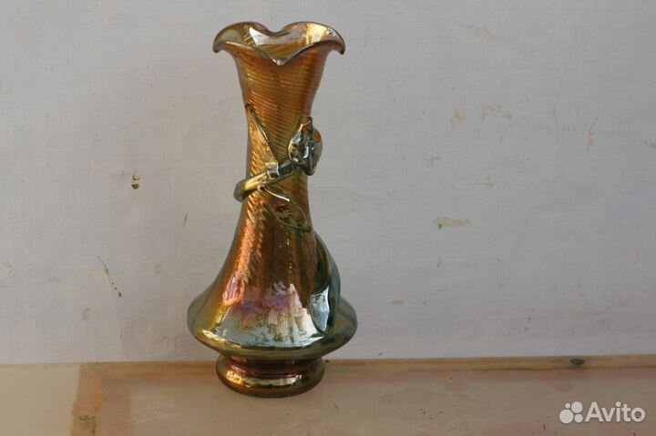 Ваза стеклянная настольная с люстром