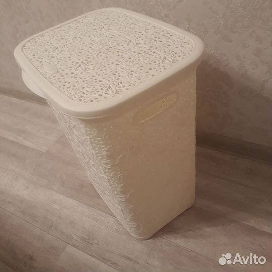 Корзина для белья новая