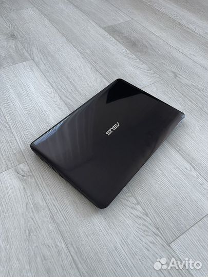 Ноутбук Asus i5 (6th) nvidia gt940mx 8gb ssd256