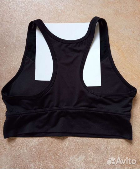Топ спортивный для девушки