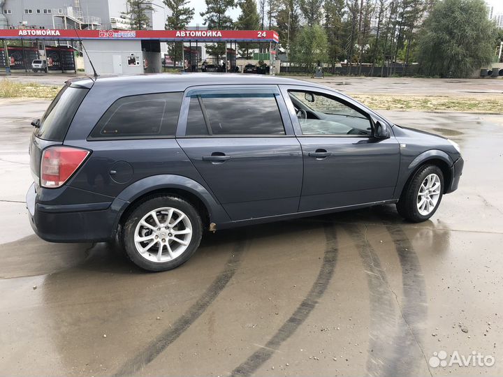 Opel Astra 1.6 МТ, 2010, 280 000 км