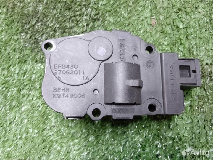 Моторчик заслонки печки Audi A4 (B8) 2007-2015