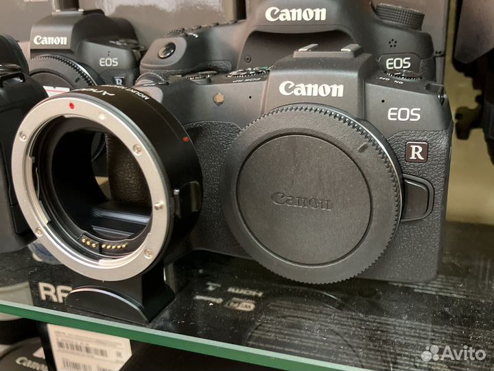 Беззеркальный фотоаппарат Canon EOS Rp