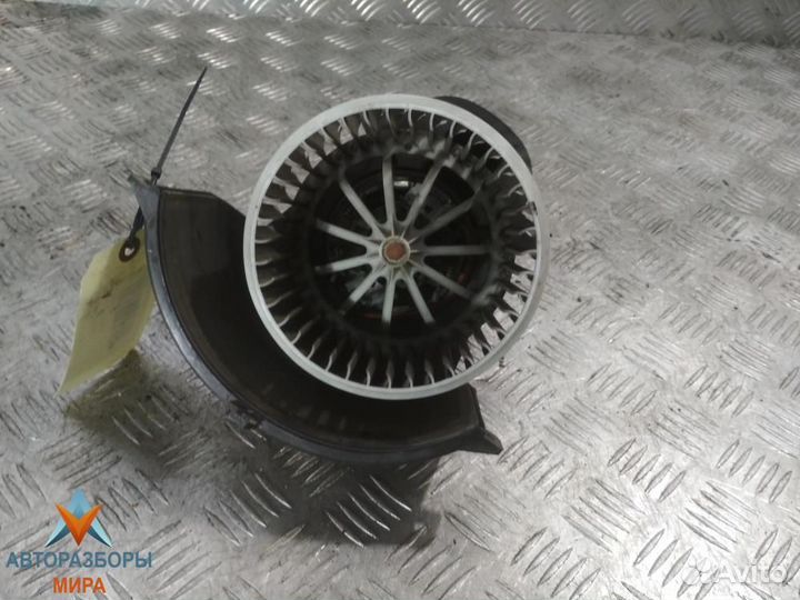 Моторчик печки Audi Q7 4L 2007 7L0820021L