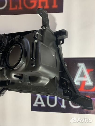 Корпус фары Toyota Land Cruiser 200 12-15 левый