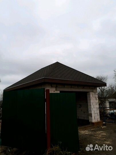 Строители стройка кровельщики