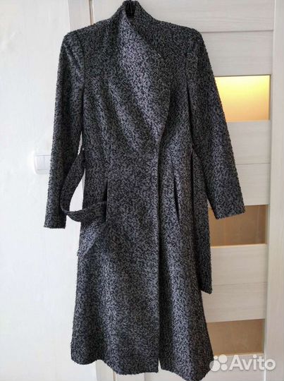 Пальто женское 44