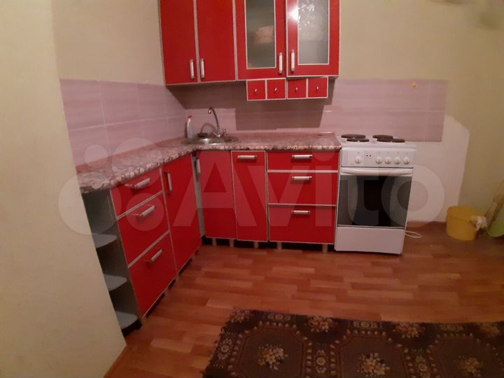 3-к. квартира, 80 м², 6/17 эт.
