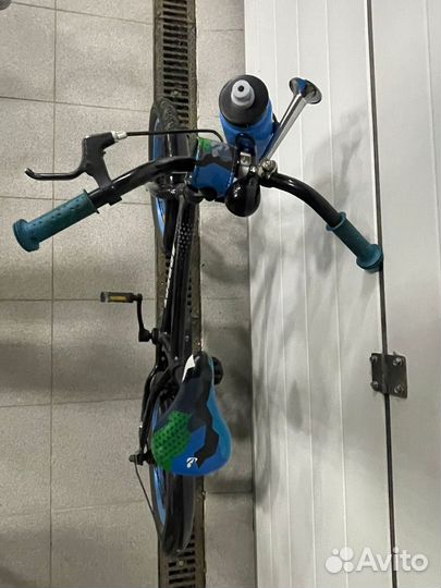 Велосипед детский(3-7лет)