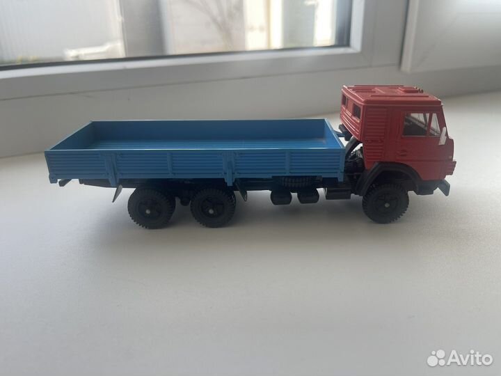 Модели 1/43 камаз, трактор