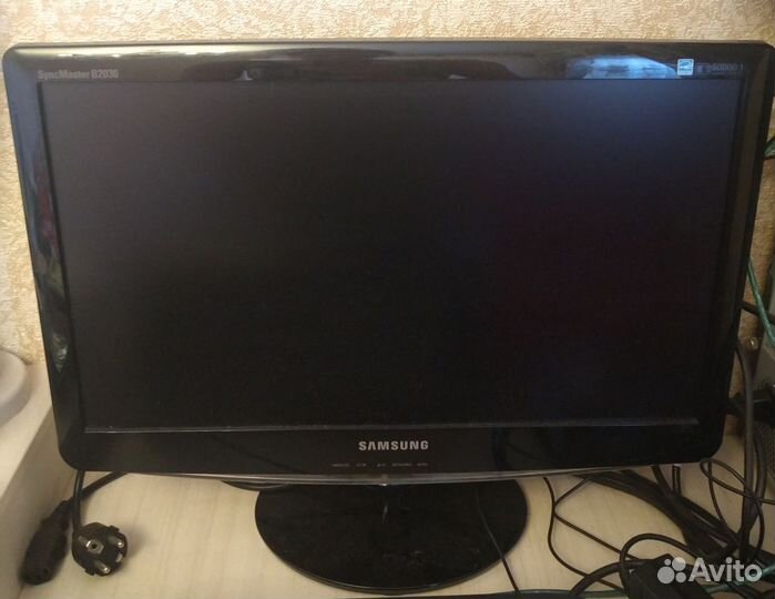 Монитор Samsung