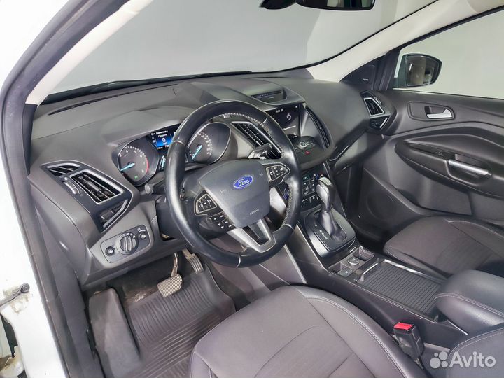 Ford Kuga 2.5 AT, 2017, 197 112 км
