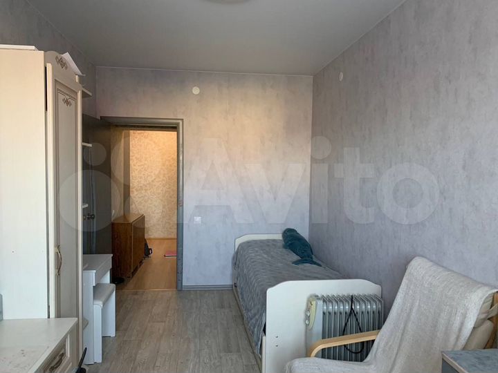 2-к. квартира, 64 м², 2/4 эт.