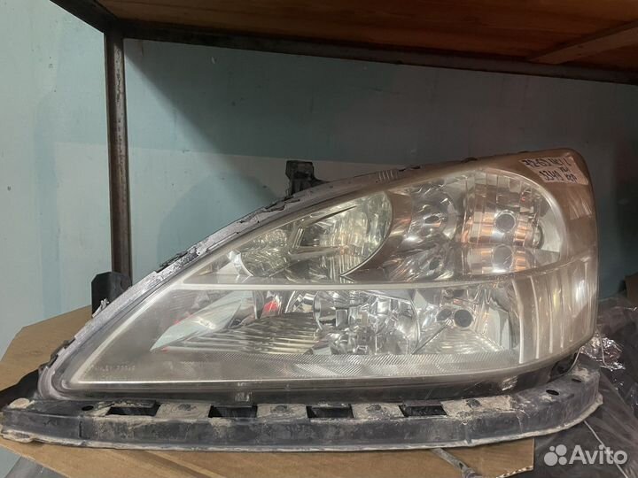 Фары Honda Inspire UC1