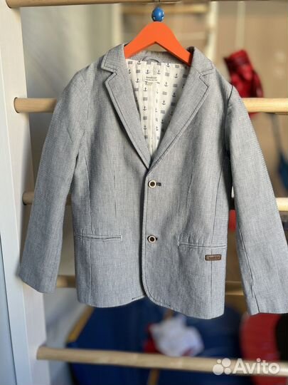 Пиджак новый в полоску 128