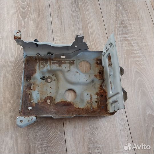 Площадка акб chevrolet aveo t250