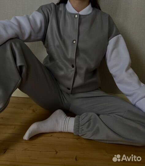 Спортивный костюм женский новый