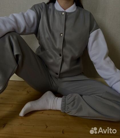 Спортивный костюм женский новый