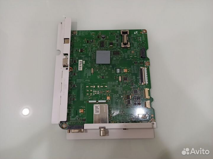 Разбор Samsung UE32D4010