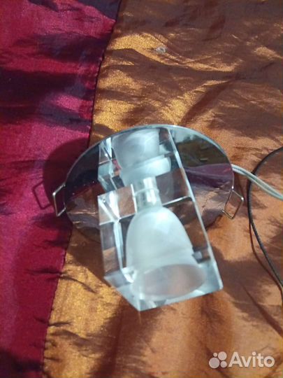 Светильники точечные встраиваемые