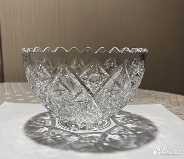 Хрустальная салатница конфетница