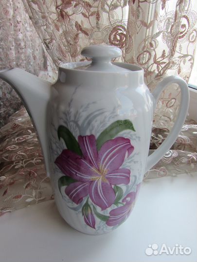 Фарфоровый кувшин СССР