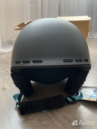 Горнолыжный шлем новый