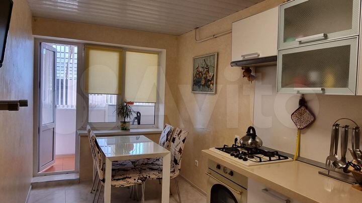 3-к. квартира, 57 м², 1/2 эт.