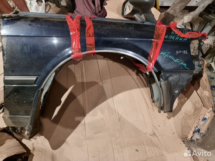 Крылья на Toyota Crown