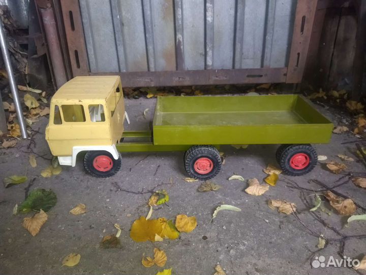 Грузовик СССР маз игрушка