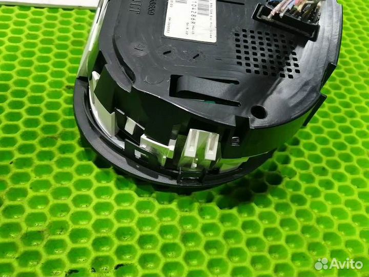 Панель, комбинация приборов Renault Megane 3