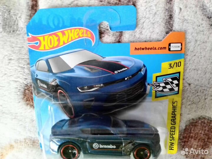 Hot wheels Chevrolet Camaro SS 18 модель 1:64