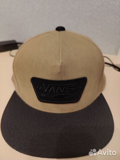 Бейсболка, кепка vans
