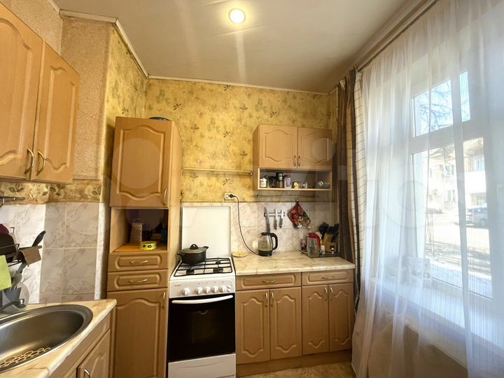 3-к. квартира, 70 м², 1/2 эт.
