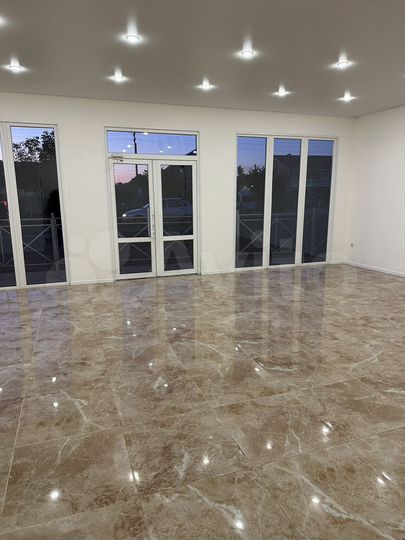 Свободного назначения, 65 м²