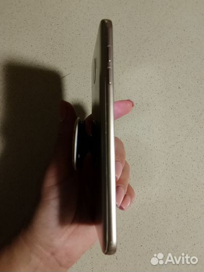 Моб.телефон Samsung Galaxy J4