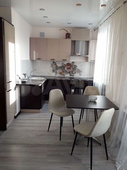 2-к. квартира, 42 м², 3/4 эт.