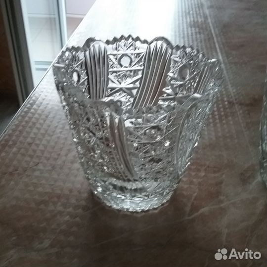 Ваза хрустальная