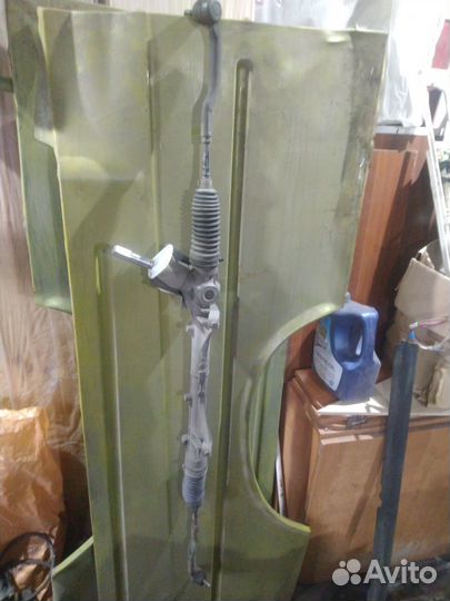 Продаю рулевую рейку