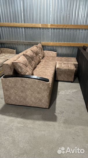 Диван крокодил