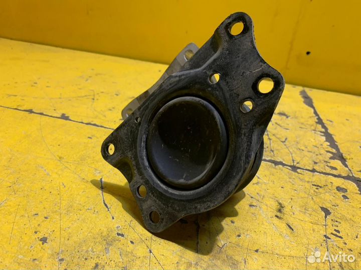 Подушка двигателя Volkswagen Polo 2008-2015