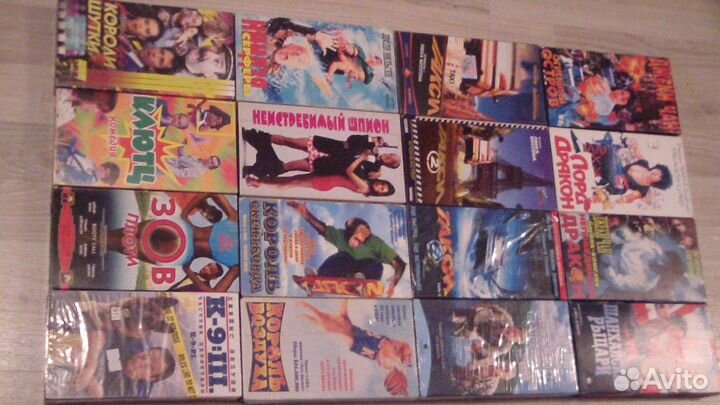 Видеокассеты с фильмами